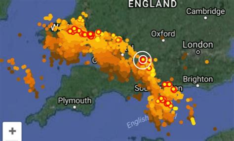 real time lightning map :: lightningmaps.org